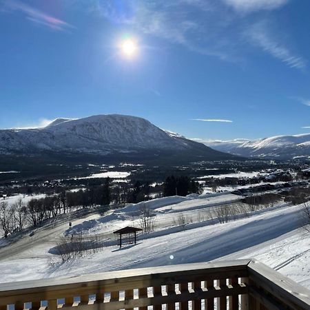 Flott Leilighet Med Ski In Ski Out, Utsikt Og Balkong Oppdal Zewnętrze zdjęcie